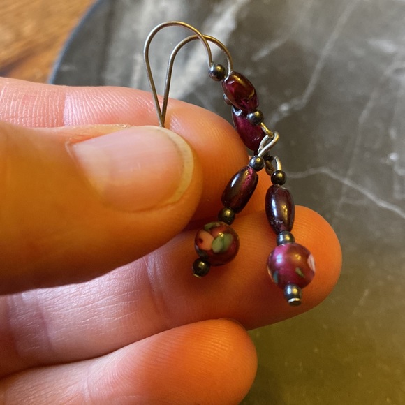Earrings dangly garnet beads and flower pink round beads oxidized silver - Picture 2 of 4